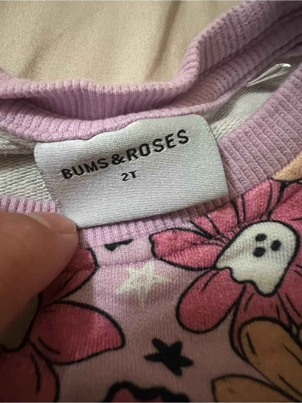 Bums & Roses Ghost Sweat Set - Picture 2 of 2